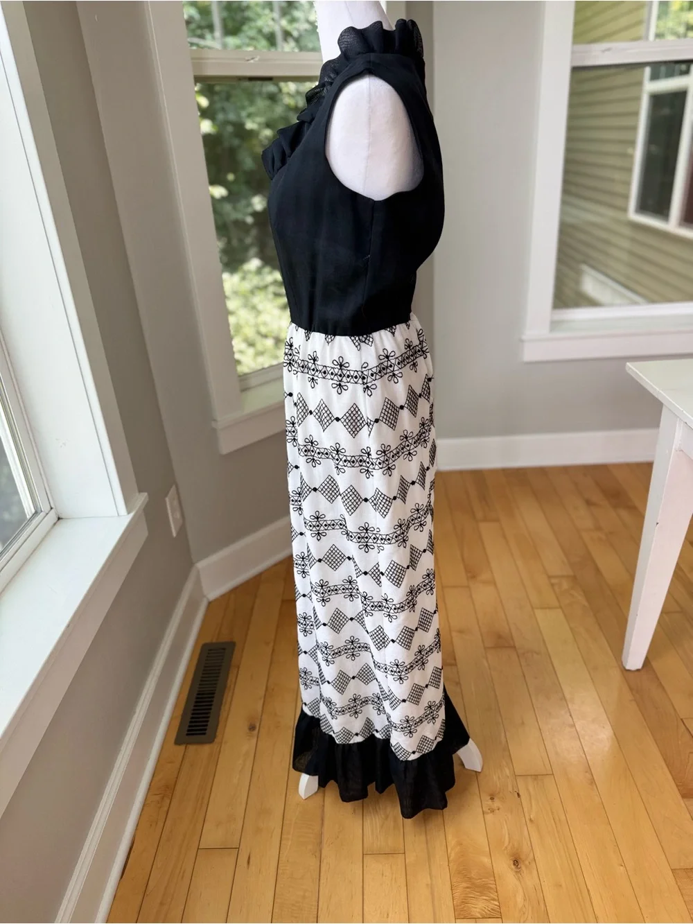 Vintage gorgeous maxi